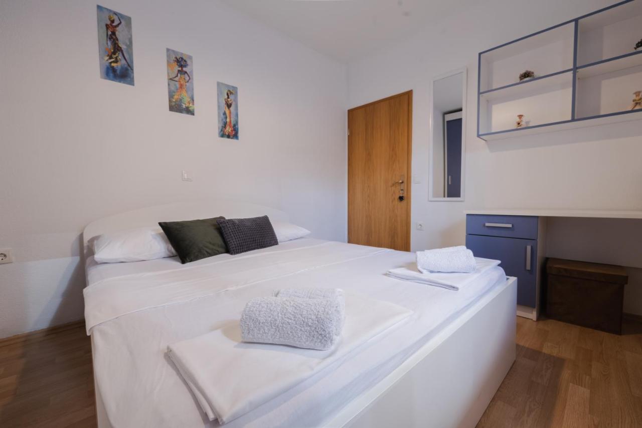 Apartment Dany - Free Beach Parking Makarska Exterior foto